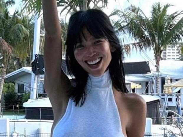 Экстремально худая жена Цекало напугала «ножками-ниточками»