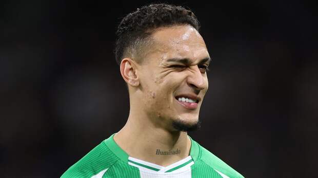 Антони за тайм отличился эффектным голом и результативной передачей в матче с «Фейеноордом» в Лиге Европы