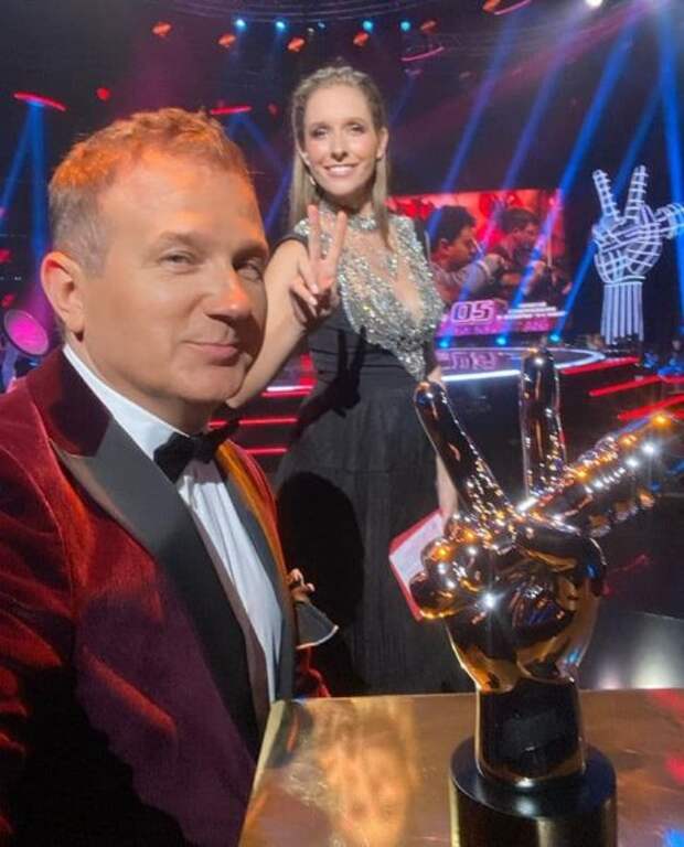 Юрий Горбунов засветил беременный живот Екатерины Осадчей