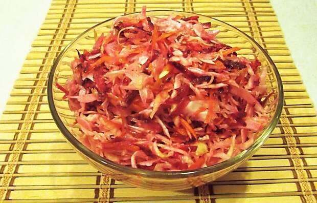 салат с капустой и мясом