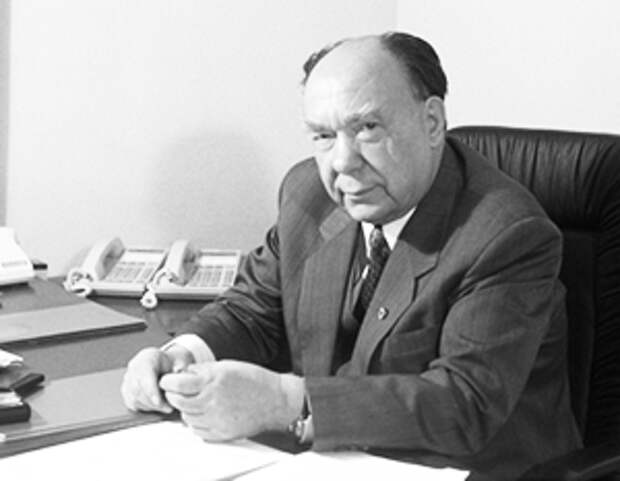 Как агент Запада разрушил СССР - один из, но не один...