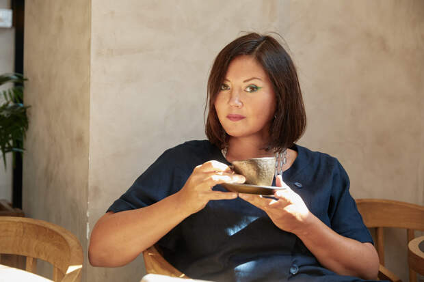 Анна Ардова работает над новой мелодрамой «Dомашнего» Анна Ардова работает над новой мелодрамой «Dомашнего»