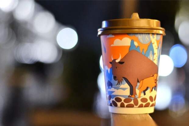 Зубр с орловского героя украсил стаканчики «Вкусно — и точка»