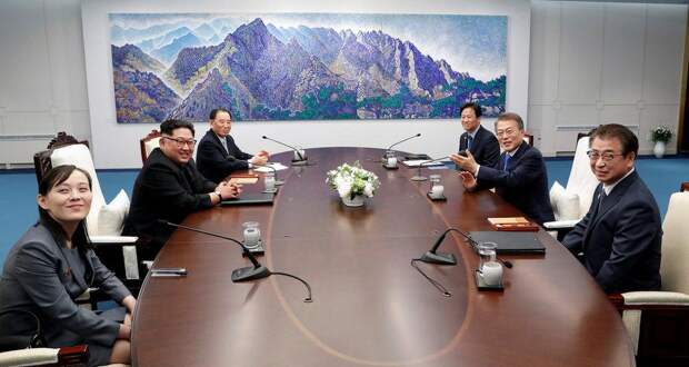 Младшая сестра, правая рука Ким Чен Ына и самая влиятельная женщина Северной Кореи: кто такая Ким Е Чжон