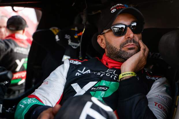 Победитель «Дакара-2025» Аль-Раджи сошел с дистанции на четвертом этапе ралли