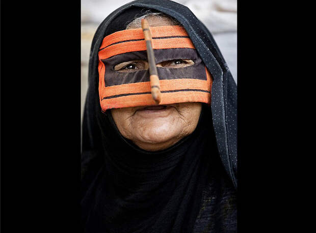 Фотография: Традиционные маски у иранских женщин №15 - BigPicture.ru