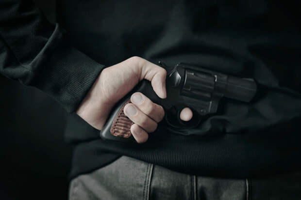 Молодые хулиганы напугали семью с детьми в Башкирии и предстали перед судом