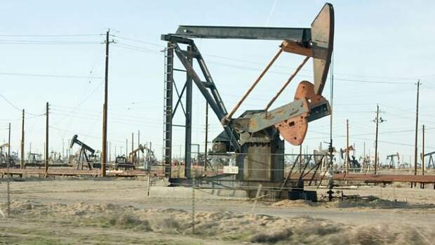 Стоимость нефти WTI впервые опустилась до отрицательных показателей