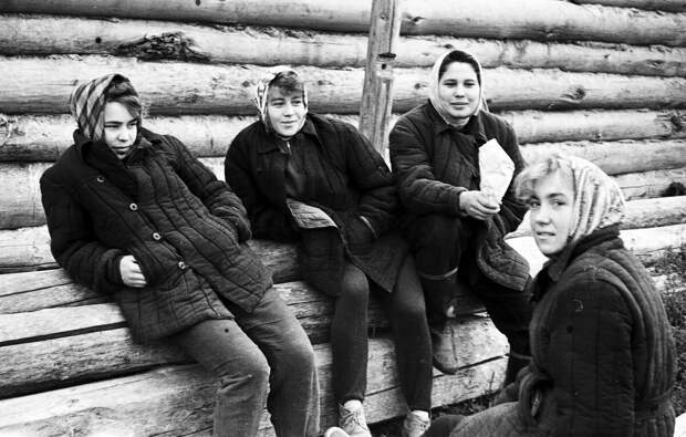 девушки в ватниках фото https://si-ven.livejournal.com/486121.html