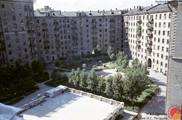 Ретро-фото: двор на Новопесчаной в 60-х