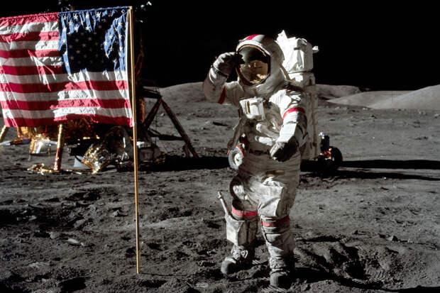 TechCrunch: в NASA разрешили астронавтам брать в космос смартфоны