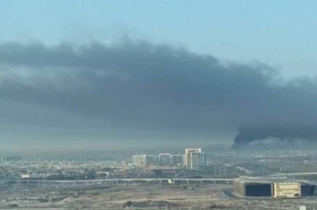 «Бомбы падали в море»: россияне в ОАЭ рассказали о войне Ирана и Израиля