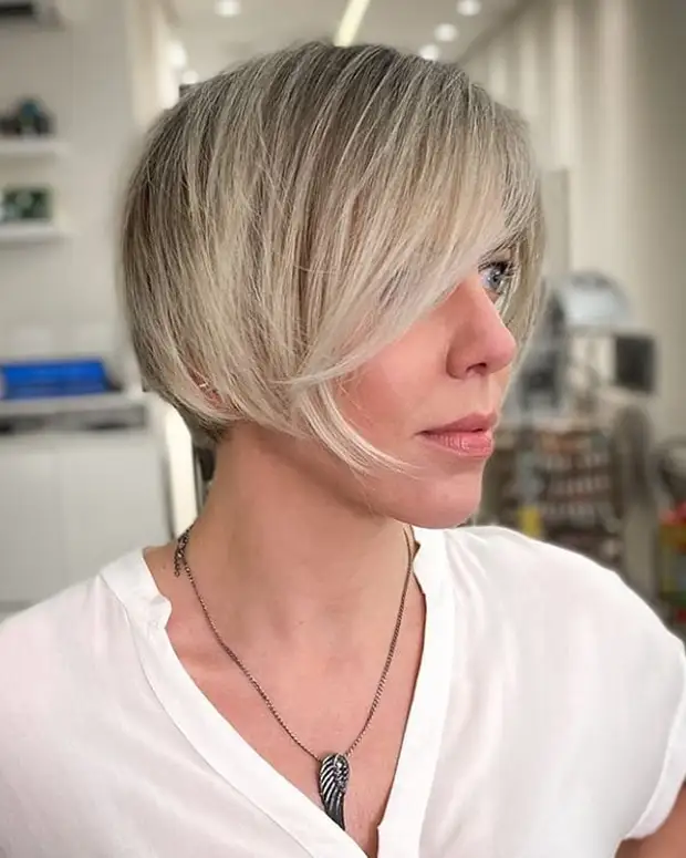 Стрижки средних лет: 15 идей, которые освежат и омолодят ваш образ