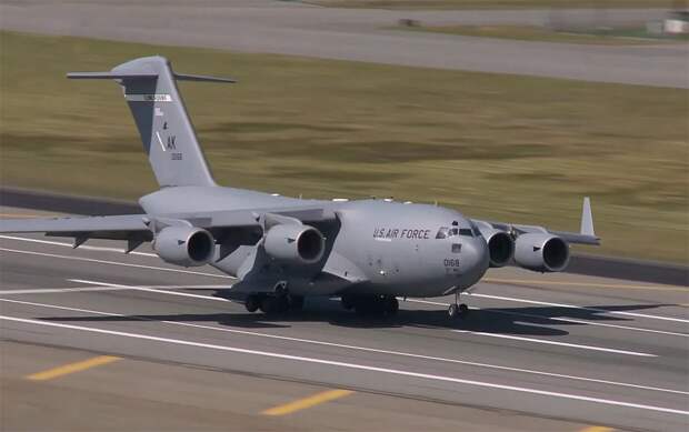 США продолжают эвакуацию раненных на Ближнем Востоке солдат через базу Рамштайн