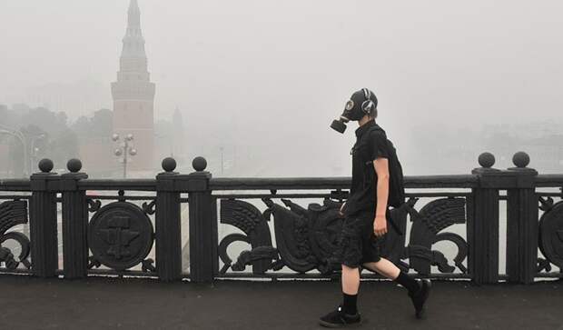 Москву засыпало пеплом