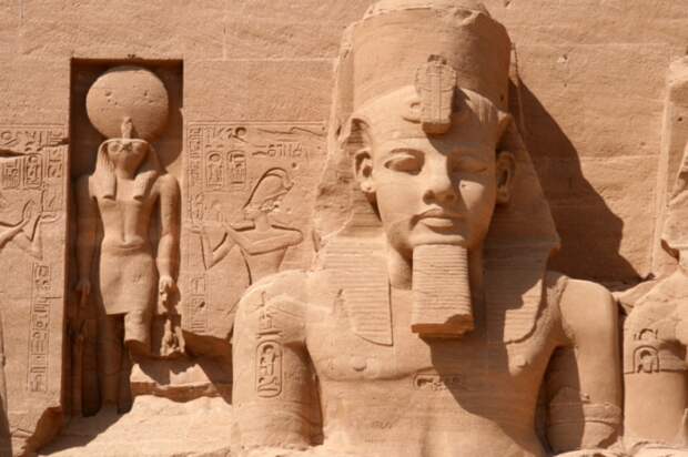 Наличие бороды подтверждало божественное происхождение фараона / Фото: rusunion.com