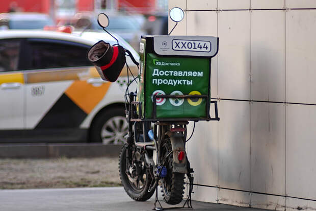 Глава SuperJob Голованова: спрос на курьеров в России не падает