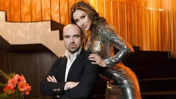 Бывшая подруга Товстиков раскрыла подробности интимной связи с Романом и обратилась к Полине Дибровой: «Ты настолько наивная»