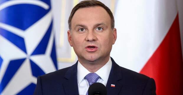 Убирайся прочь, марионетка: толпа освистала президента Польши Убирайся прочь, марионетка: толпа освистала президента Польши