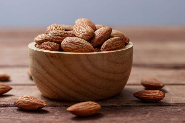 Nutrients: миндаль снижает уровень воспалительных молекул при ожирении