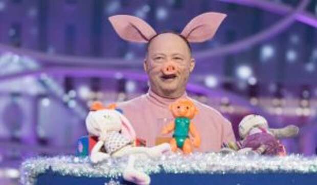 «Тема уже навязла в зубах»: почему в «Голубом огоньке» собирают «нафталиновых» звезд