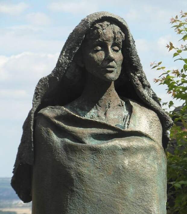 Памятник Хильдегарды в Айбингеме
