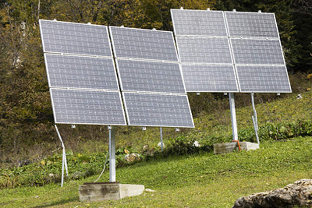 Зеленский поручил заместить потерянные в ходе СВО электростанции энергией Солнца
