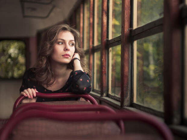dream-girl-devushka-tramvay