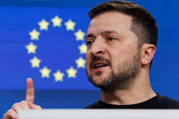 Зеленский нецензурно призвал выслать живущих на Западе россиян и их близких