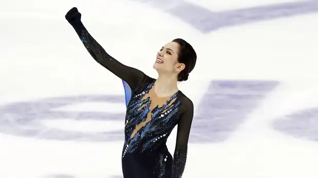 «Лучший прокат Жени в этом году»: что говорили после победы Медведевой в короткой программе на этапе Гран-при в Москве