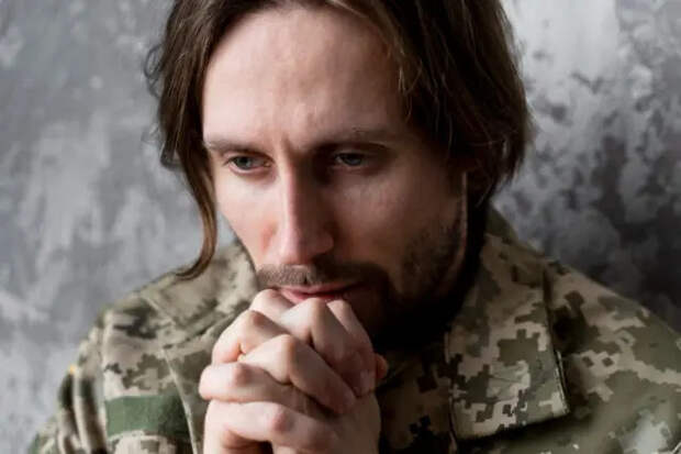 Огненный ад под Покровском: ВСУшники покидают котёл с поднятыми руками