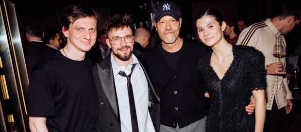 Жена Александра Петрова поделилась фото с празднования его дня рождения