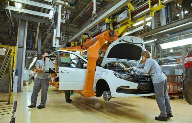 Сотрудникам АвтоВАЗа выплатят по 1,5 тысячи рублей за вакцинацию Сотрудникам АвтоВАЗа выплатят по 1,5 тысячи рублей за вакцинацию