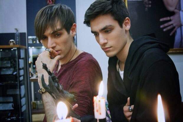 «Я устал уступать»: как Олег Шепс пошёл наперекор брату и выиграл «Битву экстрасенсов»