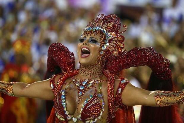Королева барабанов школы - Вивиан Араухо бразилия, в мире, карнавал, события, фото, фотоотчет, фоторепортаж