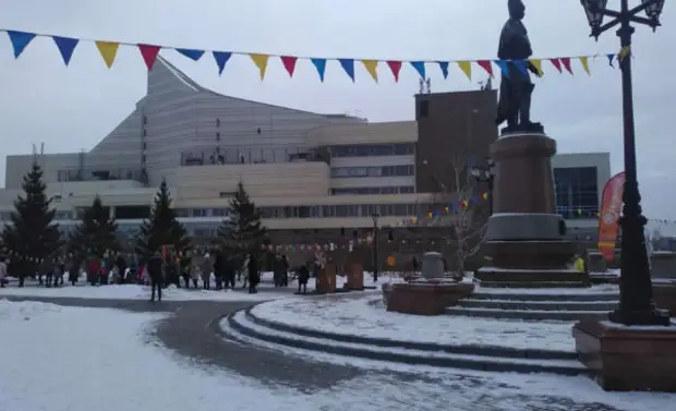 Масленица и другие развлечения на Стрелке и на острове Татышев в Красноярске