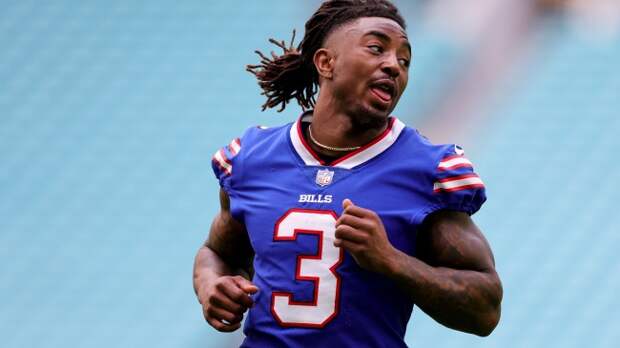 Damar Hamlin runs at Bills training camp.