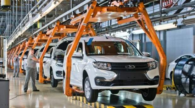 «АвтоВАЗ» начал отгрузки новой версии Lada Aura