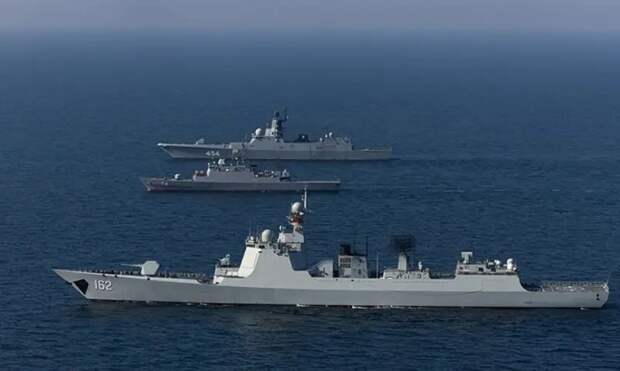 Западная пресса: Россия перебрасывает военные корабли к берегам США для