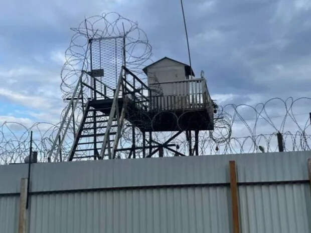 В Липецкой области 6 заключенных сбежали из колонии, вырыв 65-метровый тоннель