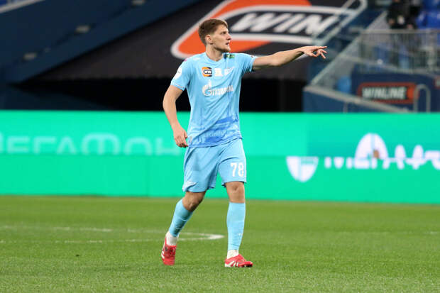 Футболист сборной России назвал главное преимущество Санкт-Петербурга перед Москвой