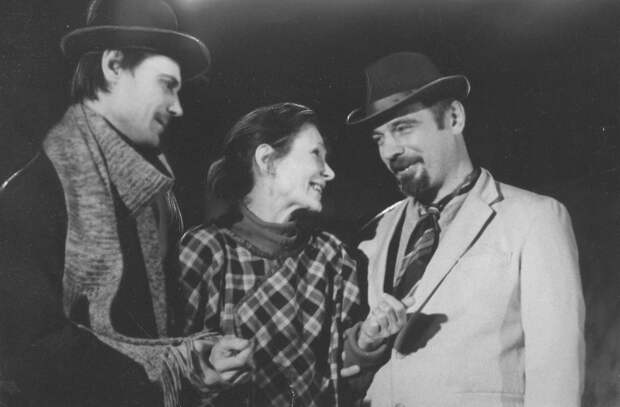 "ДОРОГАЯ ПАМЕЛА" (картинка с сайта kino-teatr.ru) МЕДНЫЕ ТРУБЫ И АЛКОГОЛЬНАЯ РЕКА ЛИДИИ ШАПОРЕНКО