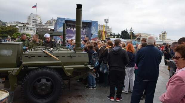 В Ялте прошла военно-патриотическая акция «Нет выше чести Родине служить»