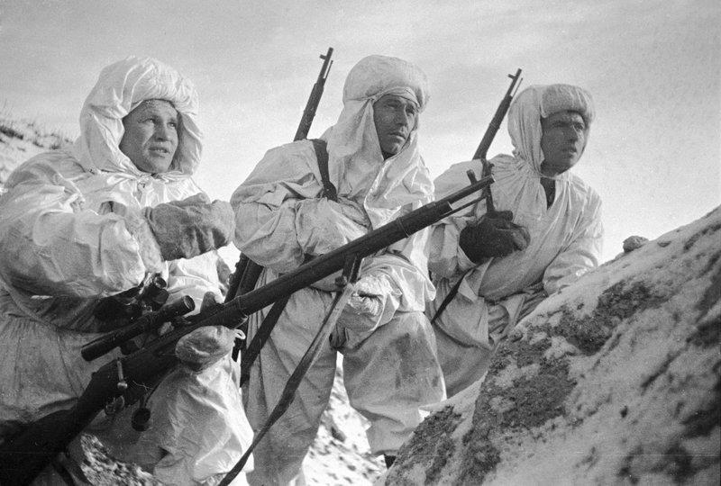 Дождался, когда фашист допьёт кофе, и выстрелил. История великого снайпера Василия Зайцева
