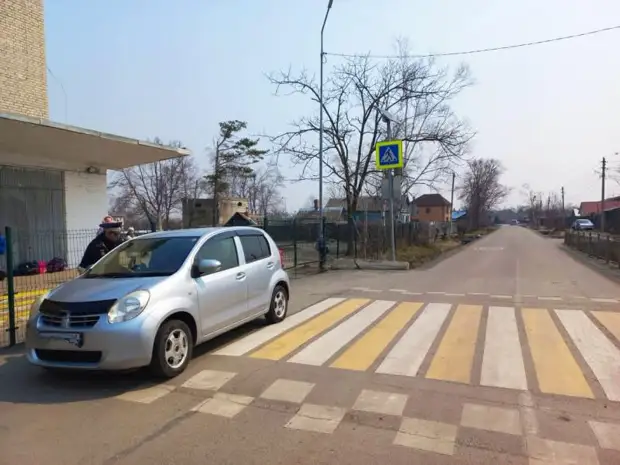 Рейды продолжаются: приморцы ответят за парковку на переходе