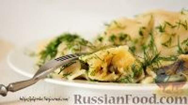 Фото к рецепту: Вареники с картошкой и шампиньонами