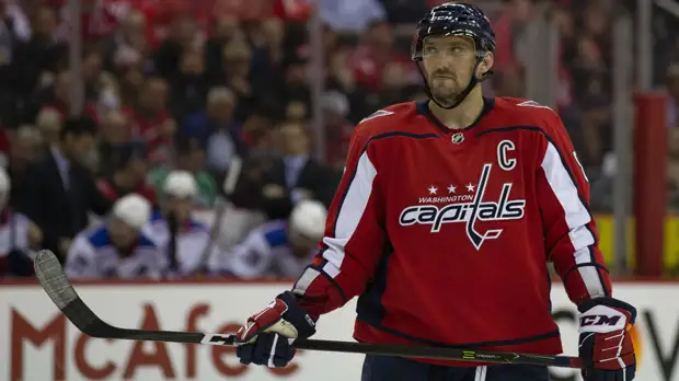 Овечкин сократил отставание от Халла до 13 очков за карьеру в НХЛ