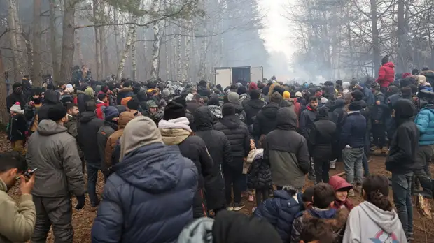 Обстановка в лагере мигрантов на границе Польши и Белоруссии