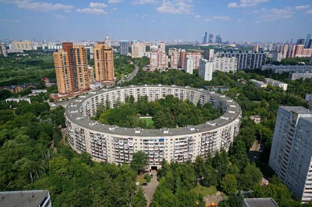 Круглые дома Москвы: почему этот эксперимент остановили?