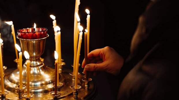 В РПЦ объяснили, как реагировать на грубость пожилых прихожан в храме